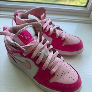 LITTLE KIDS' AIR JORDAN RETRO 1 MID CASUAL SHOES